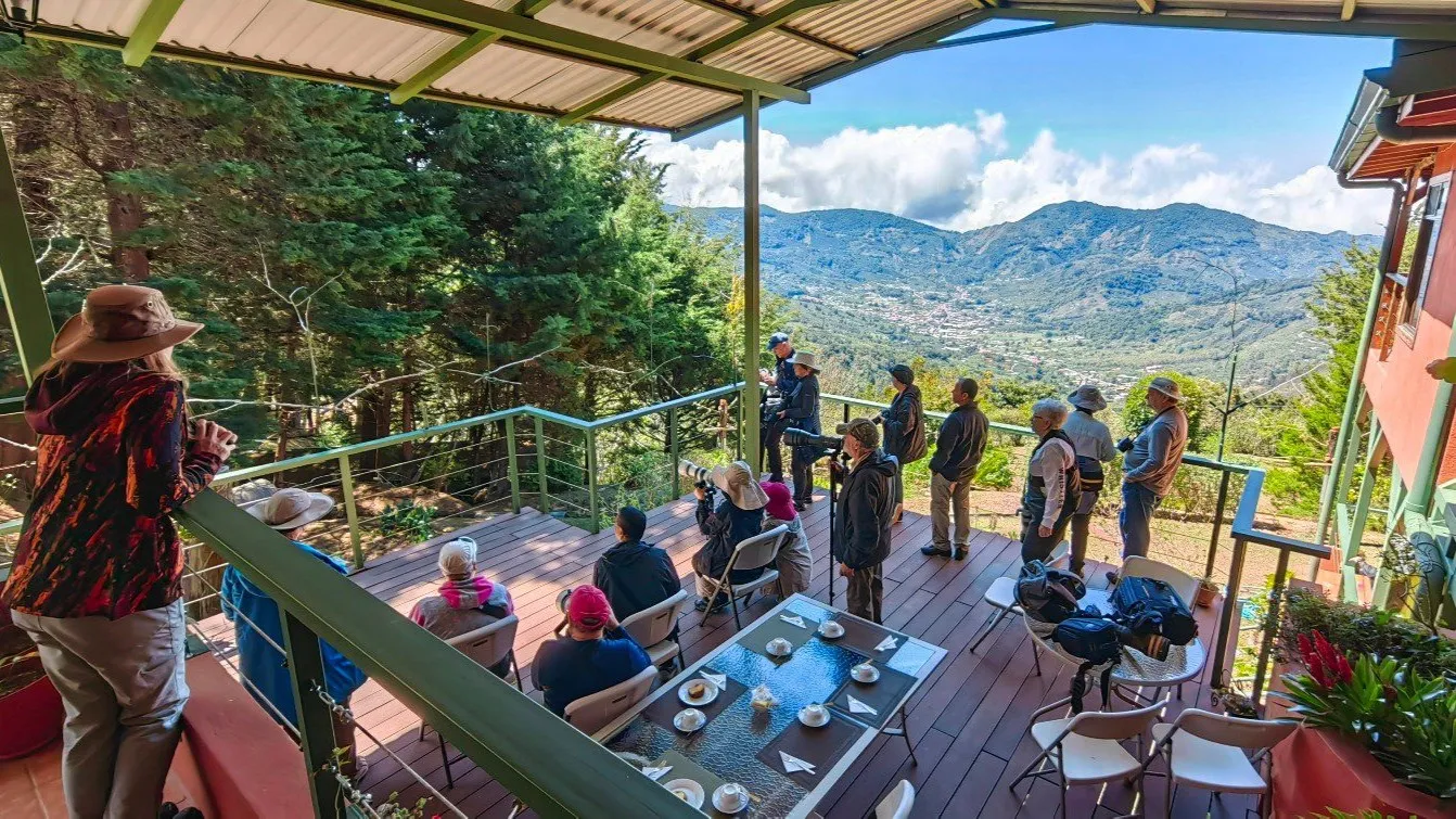 quintagaleon-people-guests-16x9-1305_result