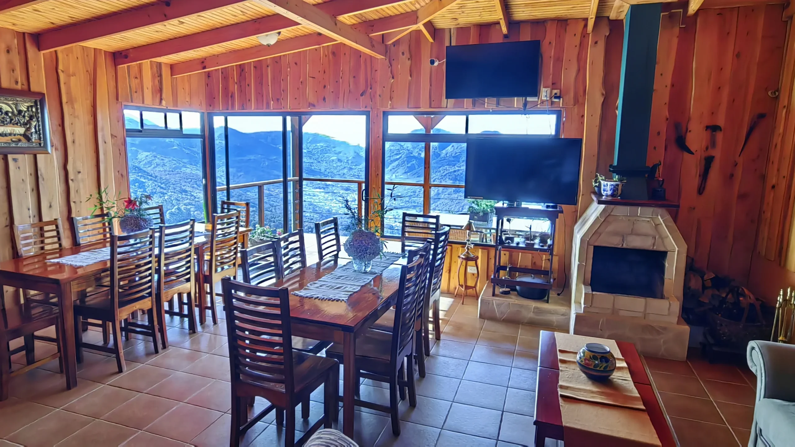 quintagaleon-lodge-facilities-16x9-1025