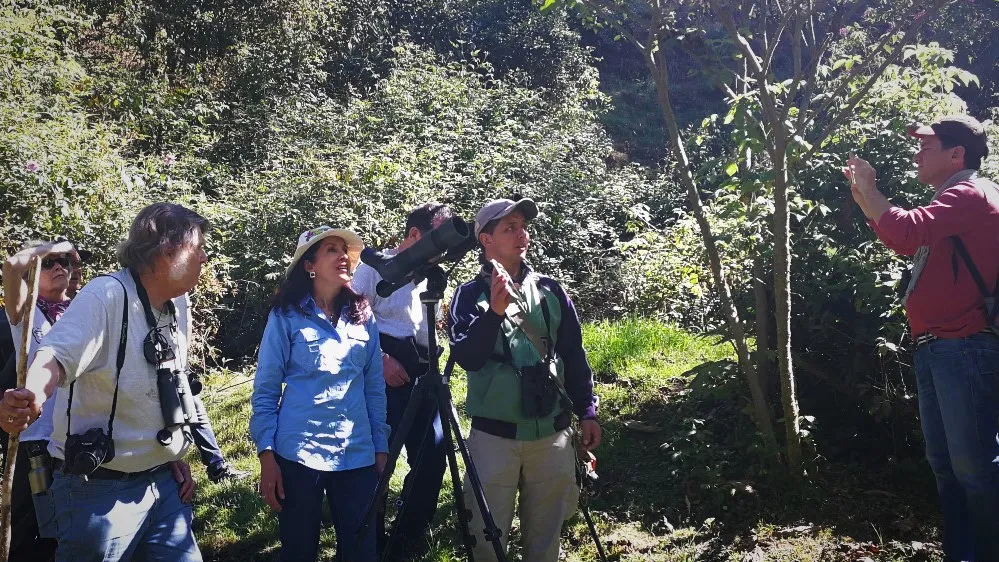 quintagaleon-people-guests-16x9-1050